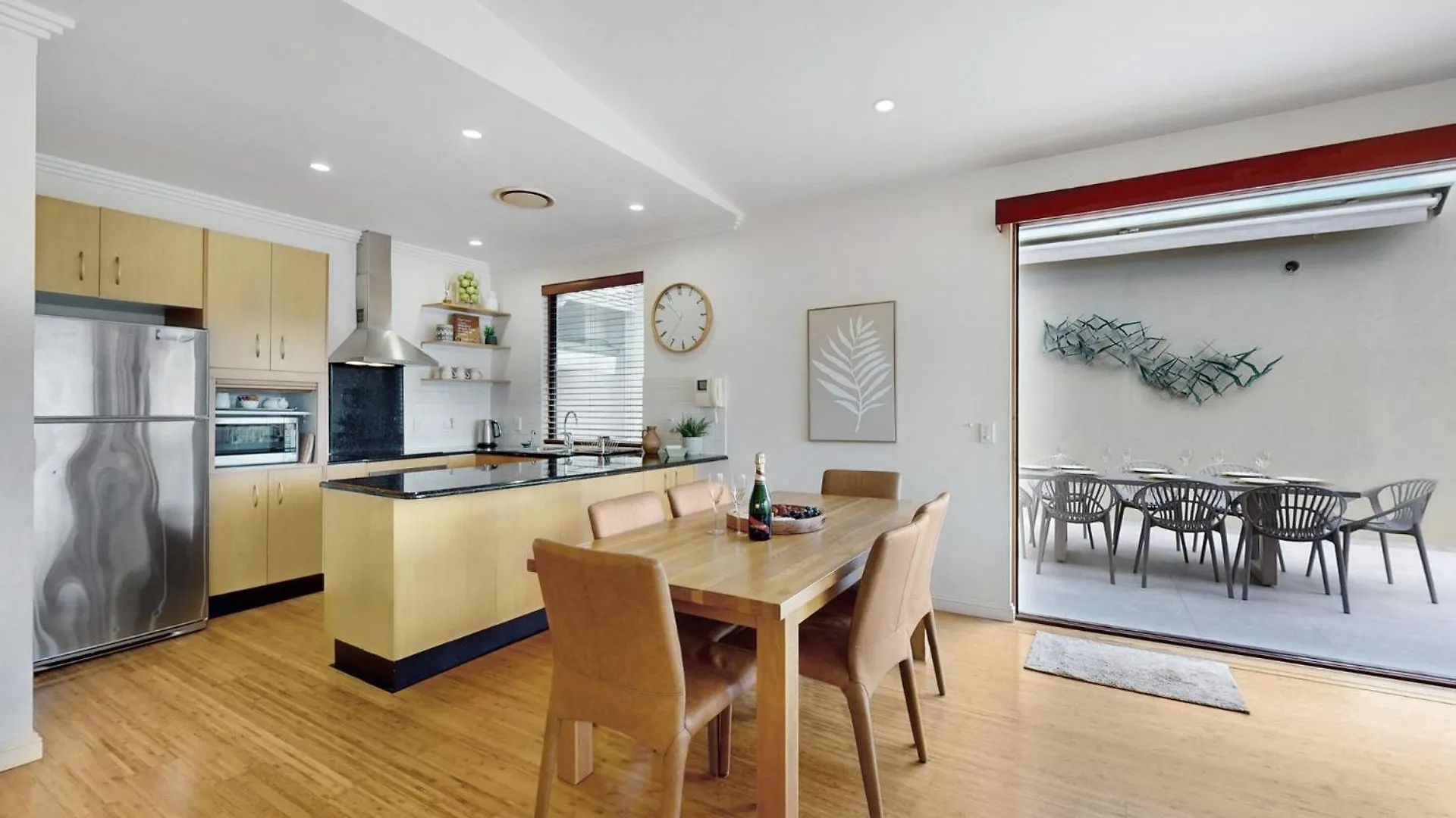 8 Colonial Apartment Noosaville